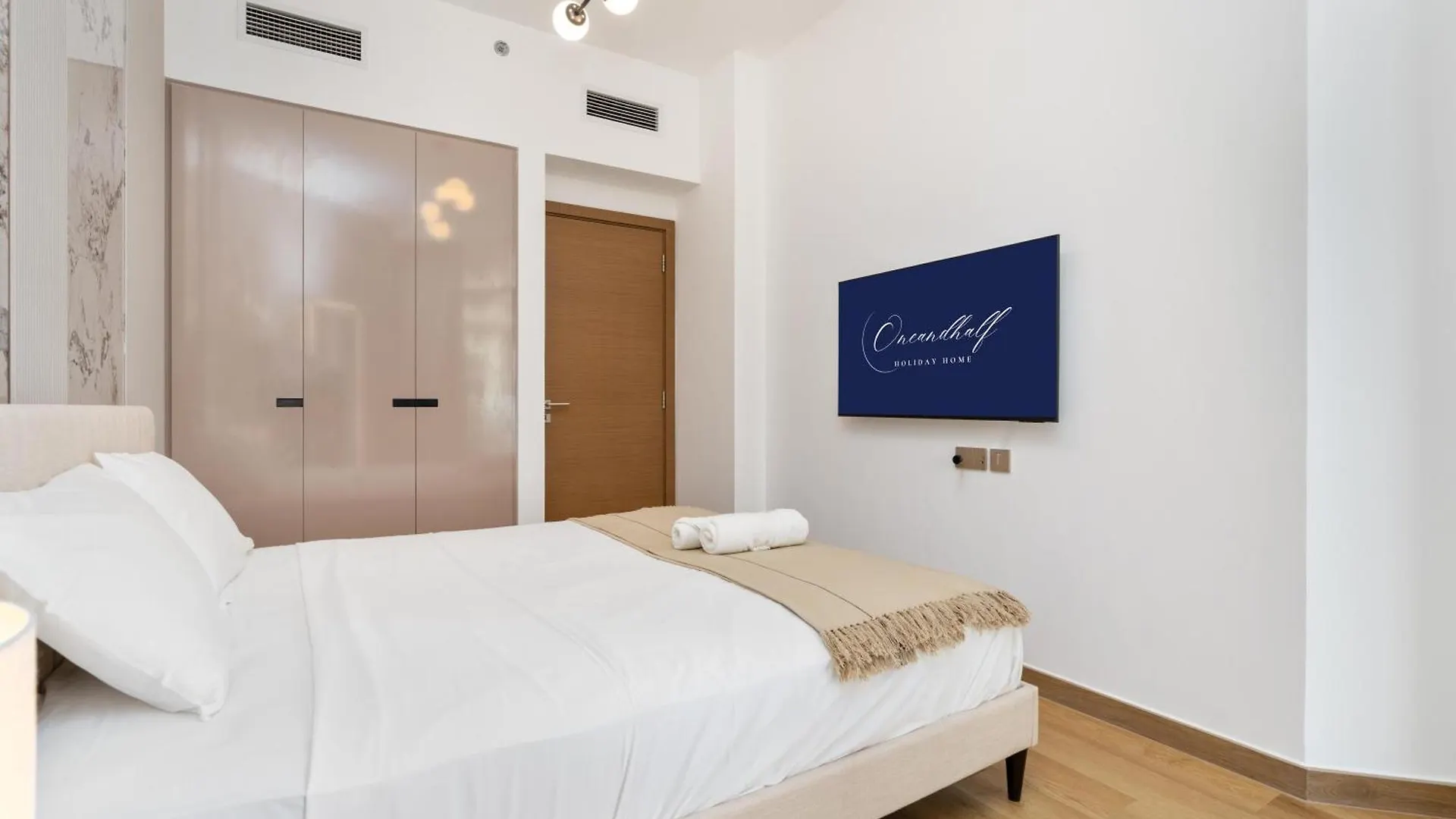 Elite Apartment Near Dubai Mall